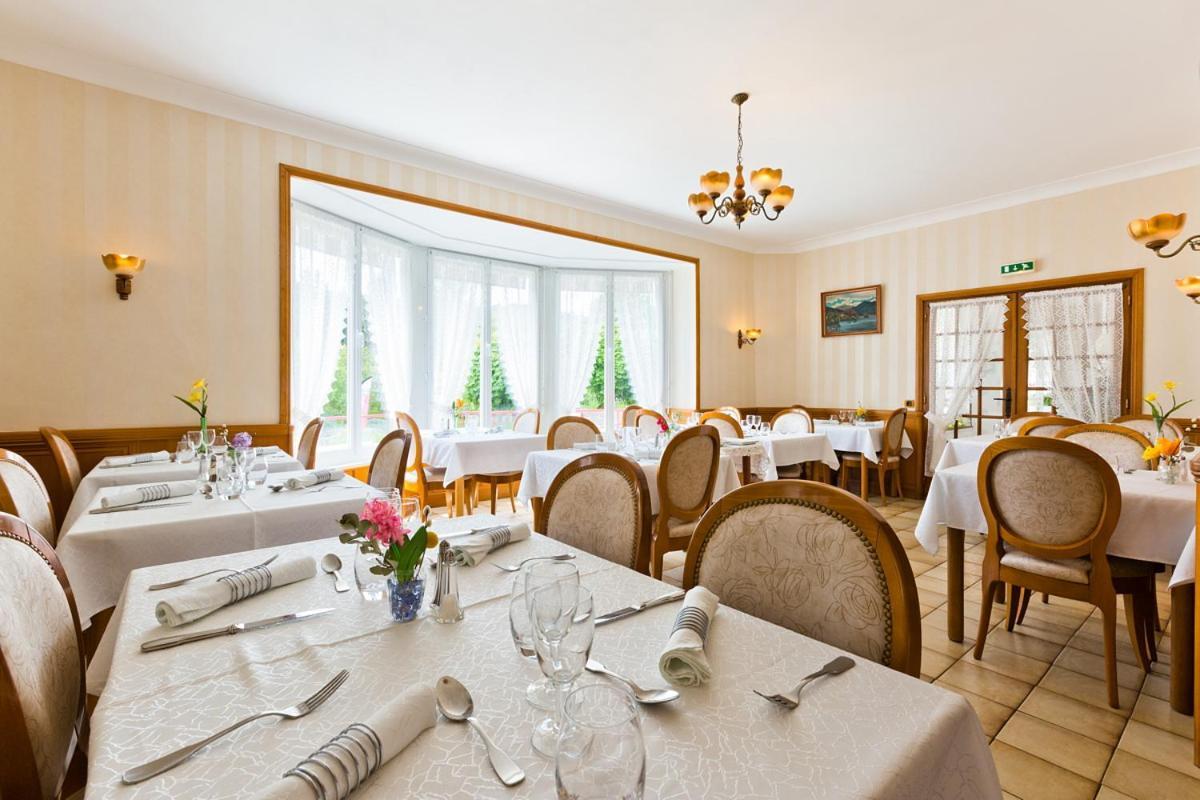 Hotel Restaurant Le Grillon شامبون-سورلاك المظهر الخارجي الصورة